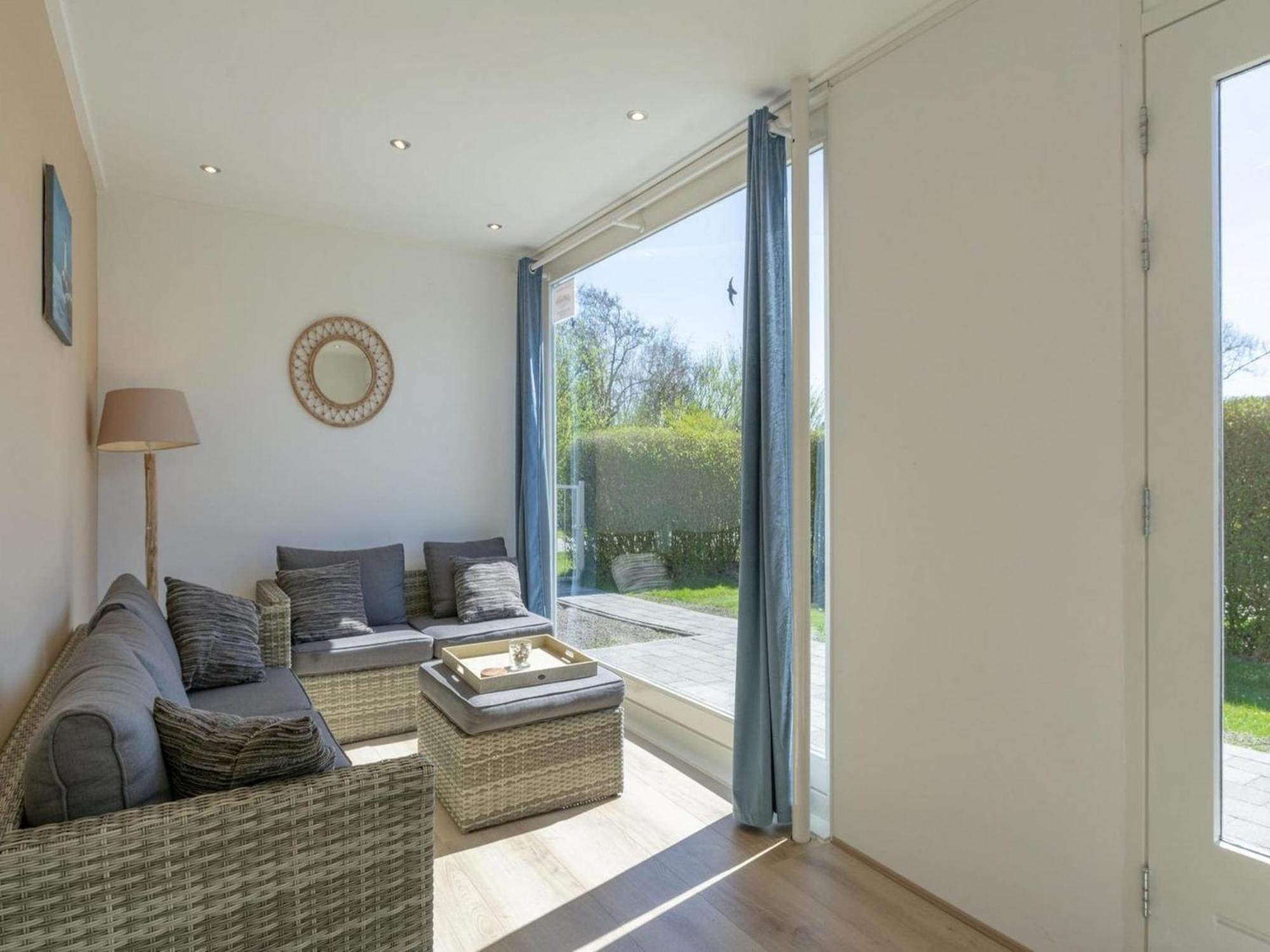 Marvelous Bungalow Near Sandy Beach ユリアーナドルプ エクステリア 写真