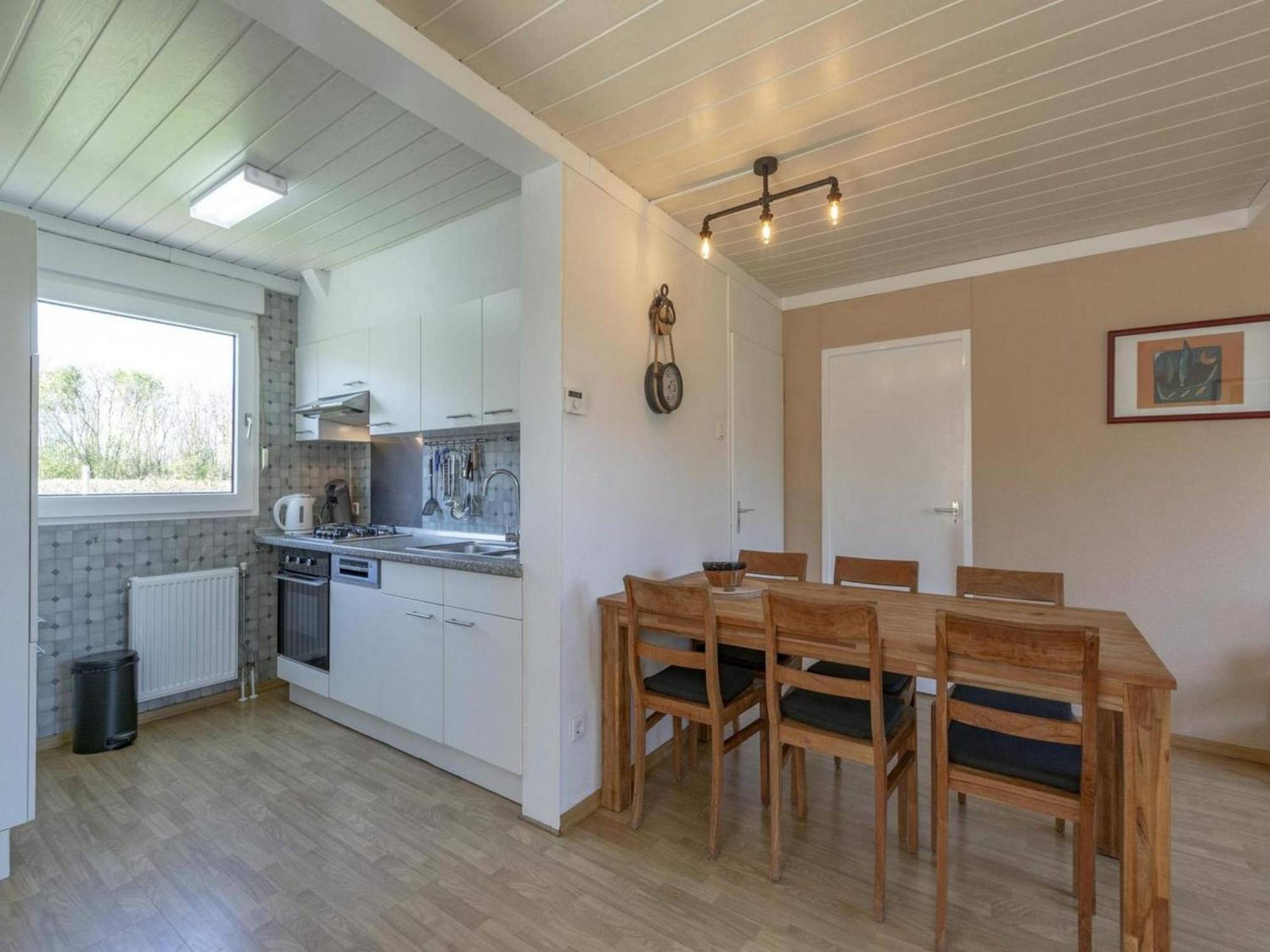 Marvelous Bungalow Near Sandy Beach ユリアーナドルプ エクステリア 写真